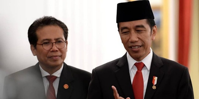 Mantan Jubir Kpresidenan Fadjroel Rachman dengan Presiden Jokowi/Net