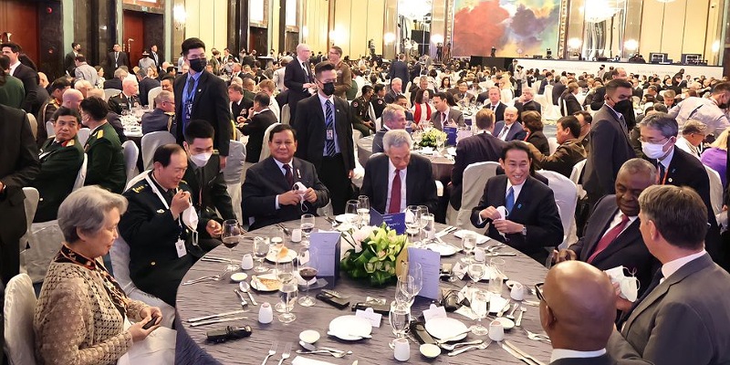 Menteri Pertahanan RI Prabowo Subianto satu meja diantara PM Singapore, PM jepang, SecDef US, Menhan China dan Menhan Australia/Repro