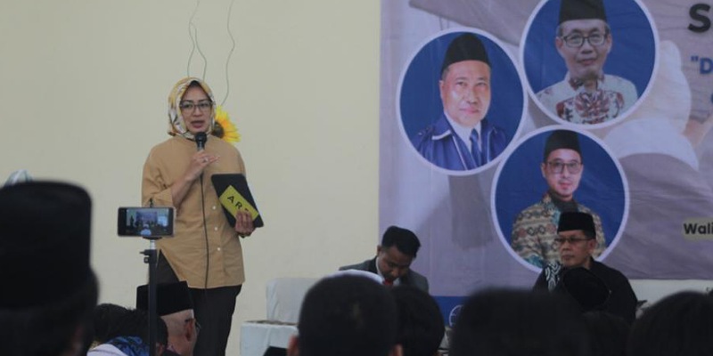 Mantan Walikota Tangerang Selatan, Airin Rachmi Diany saat menghadiri seminar nasional yang diadakan oleh STAI Darul Qalam Tangerang/Ist