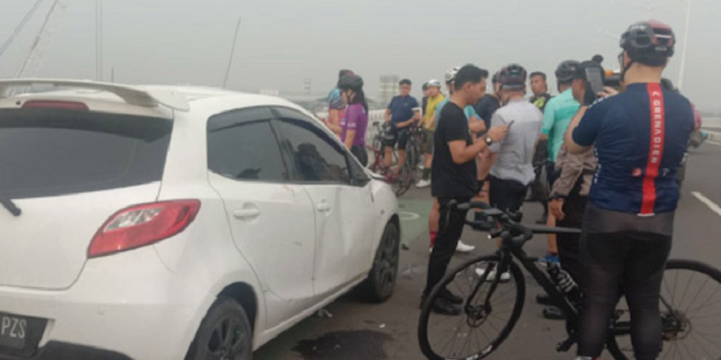 Kecelakaan lakantas mobil tabrak pesepeda di Pik2/Repro