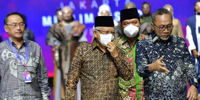 Wapres KH Maruf Amin, Mendag Zulkifli Hasan dan Pj Gubernur Banten di acara  Jakarta Muslim Fashion Week 2023/Setwapres