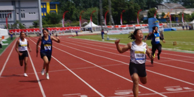 Altet putri Kota Tangerang nomor lari estafet 4x100 meraih medali emas/Repro