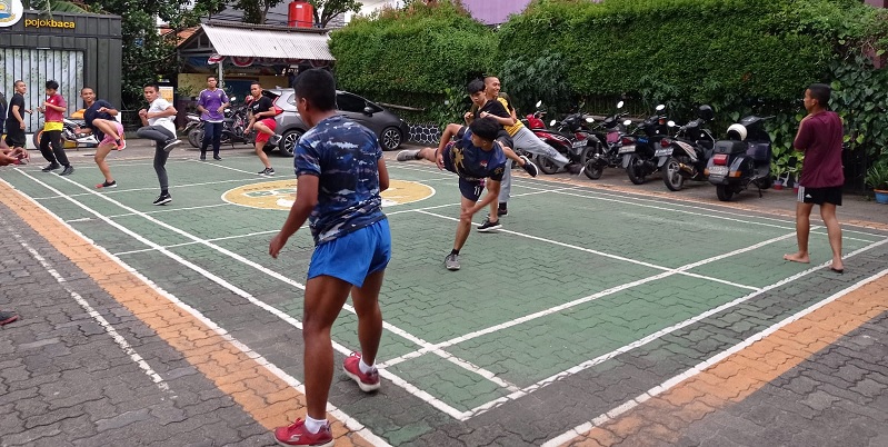 Atlet Wushu Kota Tangerang yang dipersiapkan untuk Porprov Banten sedang berlatih/Dok