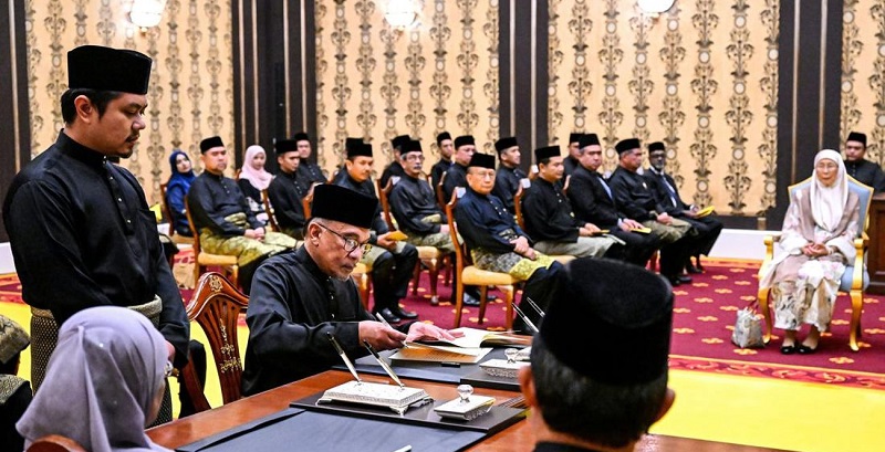 Prosesi pengesahan Anwar Ibrahim jadi Perdana Menteri Malaysia/Net
