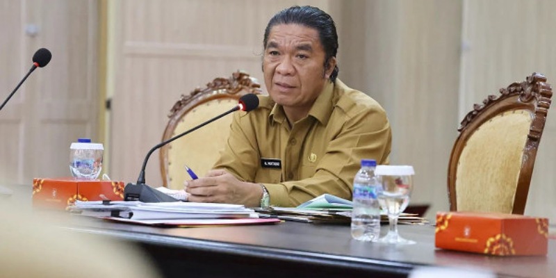 Pj Gubernur Banten Al Muktabar menetapkan UMK Banten naik6,4 Persen/Repro