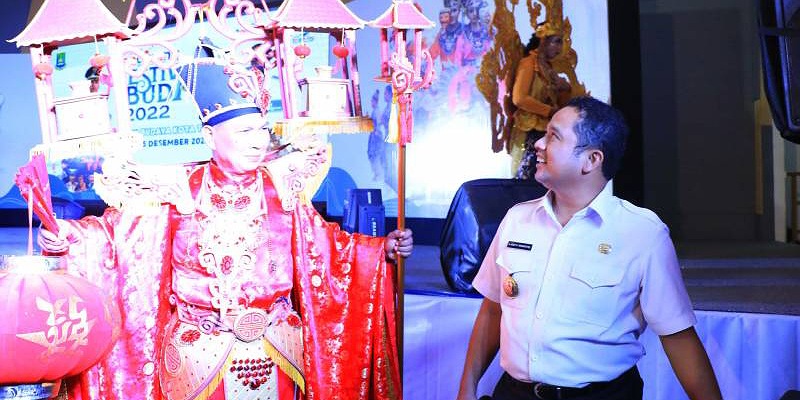 Walikota Tangerang Arief Wismansyah meninjau festival buday/Repro