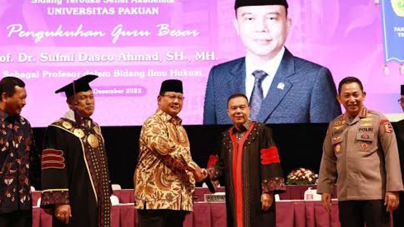 Wakil Ketua DPR RI Sufmi Dasco Ahmad mendapat ucapan selamat dari Ketum Gerindra Prabowo Subianto atas diraihnya gelar Profesor/Repro