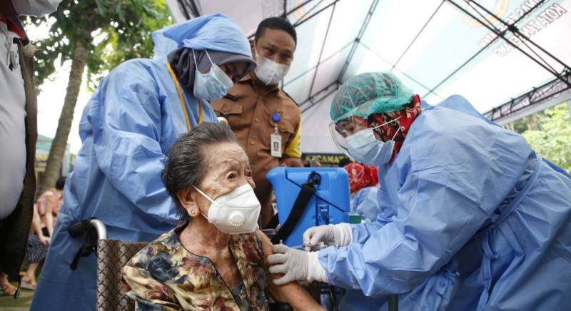 Vaksinasi booster kedua Covid-19 untuk Lansia di Kota Tangerang/Repro
