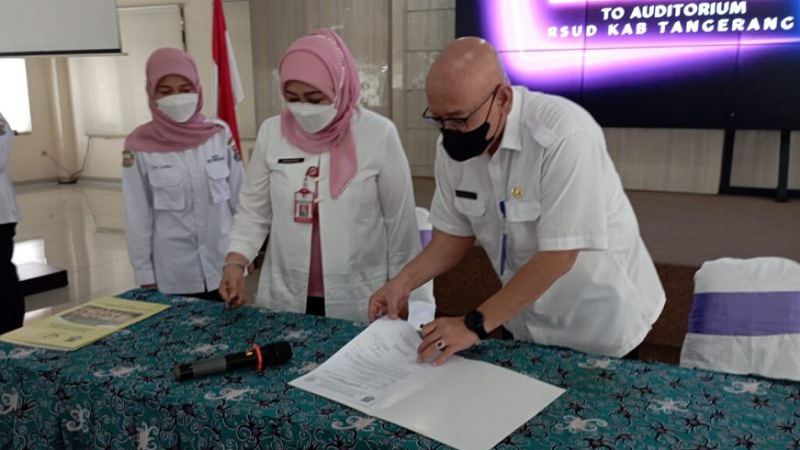 Sertijab Plt Direktur RSU Kabupaten Tangerang ke Direktur definitif/Repro