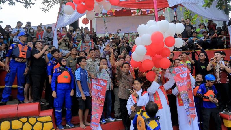 Walikota Tangerang Arief Wismansyah menghadiri festival Feh Cun. (Foto: Dok Pemkot)