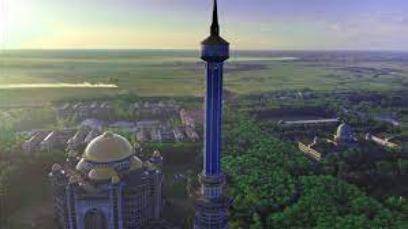 Menara di Al Zaytun diperkirakan merupakan menara masjid tertinggi ketiga di dunia. (Foto: Disway)