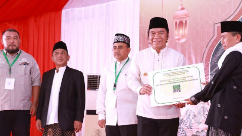 Pj Gubernur Banten Al Muktabar mendorong kebaruan Ponpes yang ada di wilayah Banten. (Foto: Dok Pemprov)