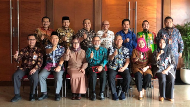 Rakor bersama KDEKS Provinsi Banten dengan Komite Nasional Ekonomi dan Keuangan Syariah. (Foto: Repro)