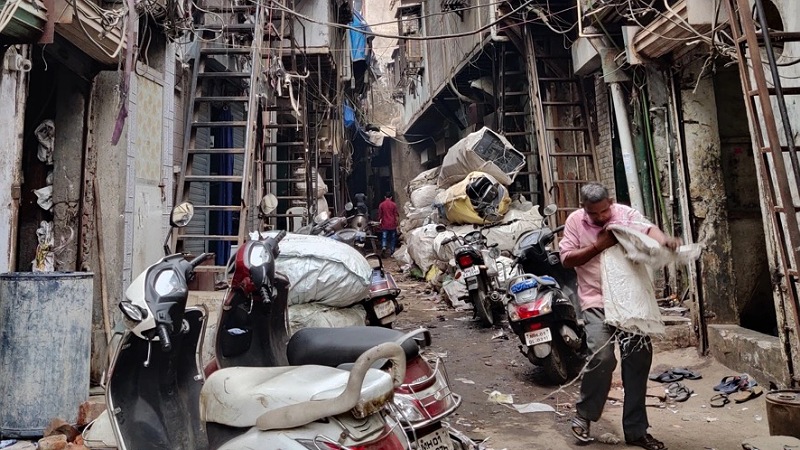 Pemandangan kekumuhan di Dharavi, India.