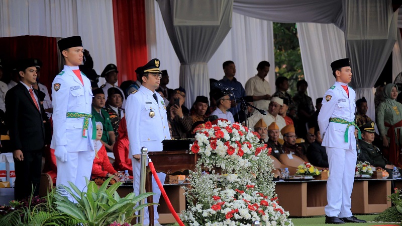 Walikota Tangerang Arief Wismanyah saat memimpin upacara HUT RI ke-78. (Foto: Dok Pemkot)