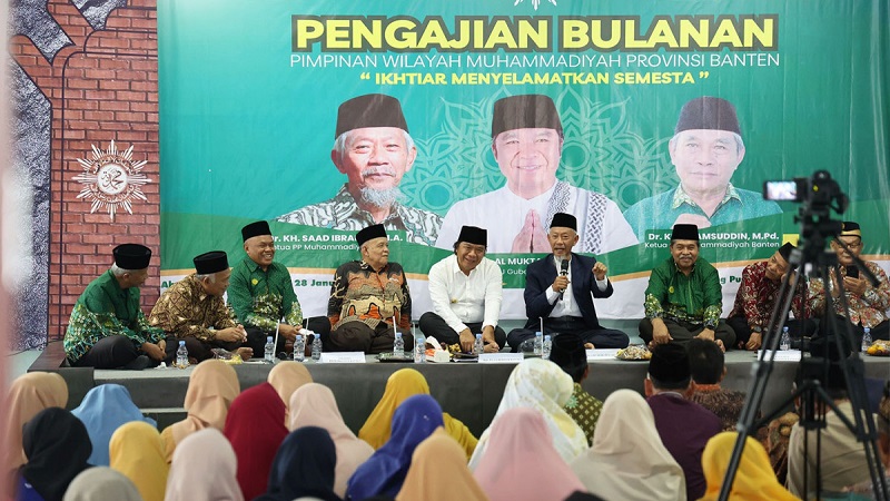 Pj Gubernur Banten Al Muktabar menghadiri pengajian bulanan PW Muhammadiyah Banten. (Foto: Dok Pemprov)