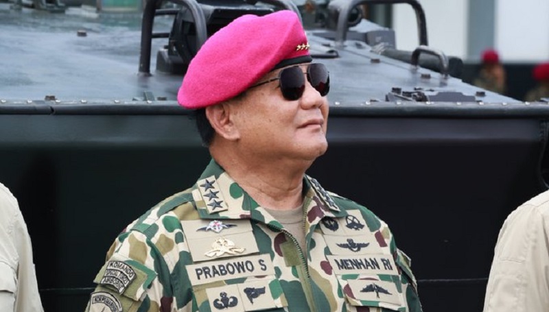 Menteri Pertahanan Prabowo Subianto saat berseragam TNI. (Foto: X @prabowo)