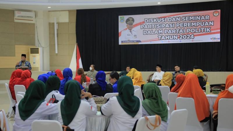Diskusi dan Seminar Partisipasi Perempuan dalam Politik, di Aula Gedung MUI Kota Tangerang, Jumat (8/3). (Foto: Dok Pemkot)