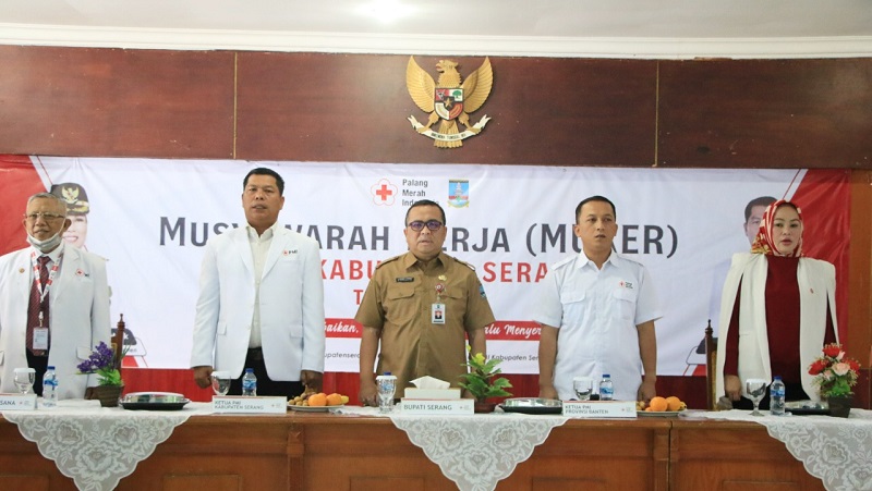 Kepala Dinkes Kabupaten Serang dr Rahmat Fitriadi (tengah) (Foto: Dok Diskominfosatik)